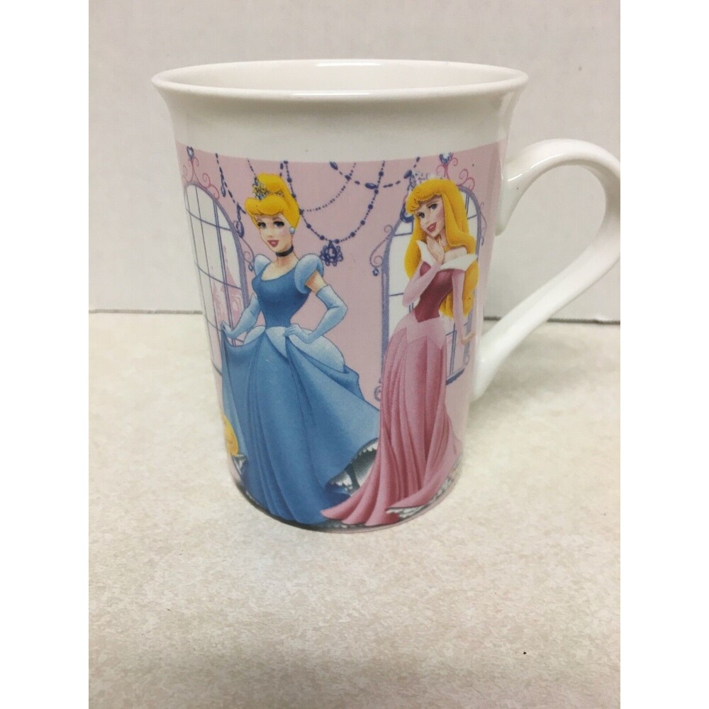 2012 DISNEY 5 PRINCESS COLLECTIBLE MUG Cinderella, Sleeping Beauty, Belle, Tiana